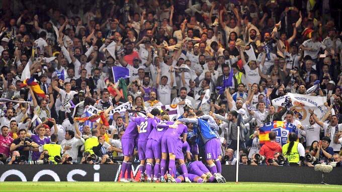 FerAlt99's tweet photo. Hala Madrid y nada más ❤️😭 #12Copas https://t.co/Iyf0sQVr1D