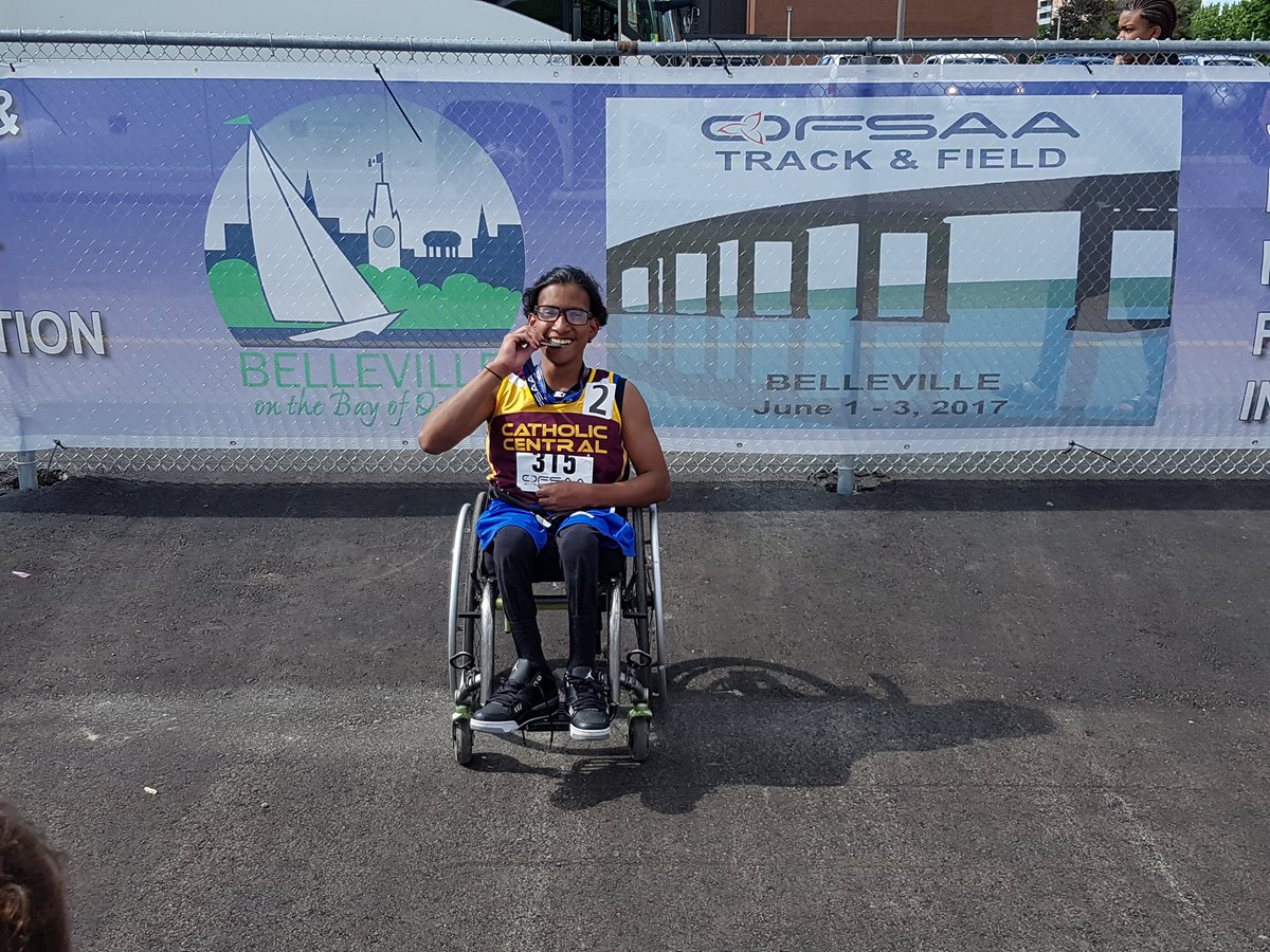 coachjkhoury's tweet photo. What a way to finish off the track season! Carlos Melo is the OFSAA wheelchair 200m champion. #ALLIDOISWIN @CCHcomets https://t.co/dQVj3TVl2e