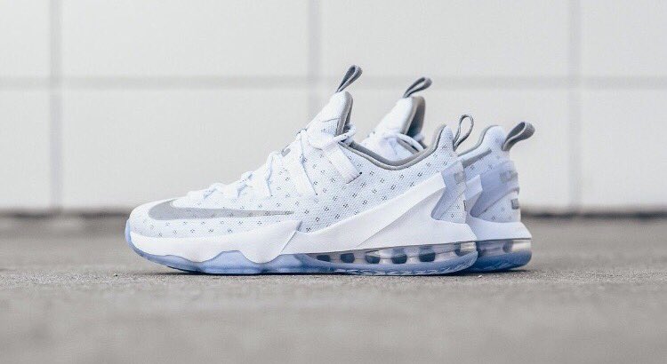 NikeAccess_'s tweet photo. Follow The Insta😈♨️🍾👟 Insta = NikeAccess https://t.co/fr97OOERzS
