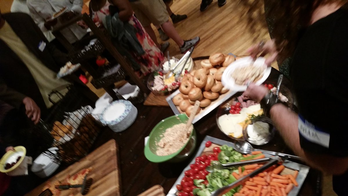NARIPAtlanta's tweet photo. Awesome spread of food including #FriedChicken at #NARIPbrunch @TreeLeafMusic! Yum! https://t.co/gAqqm7bu0X