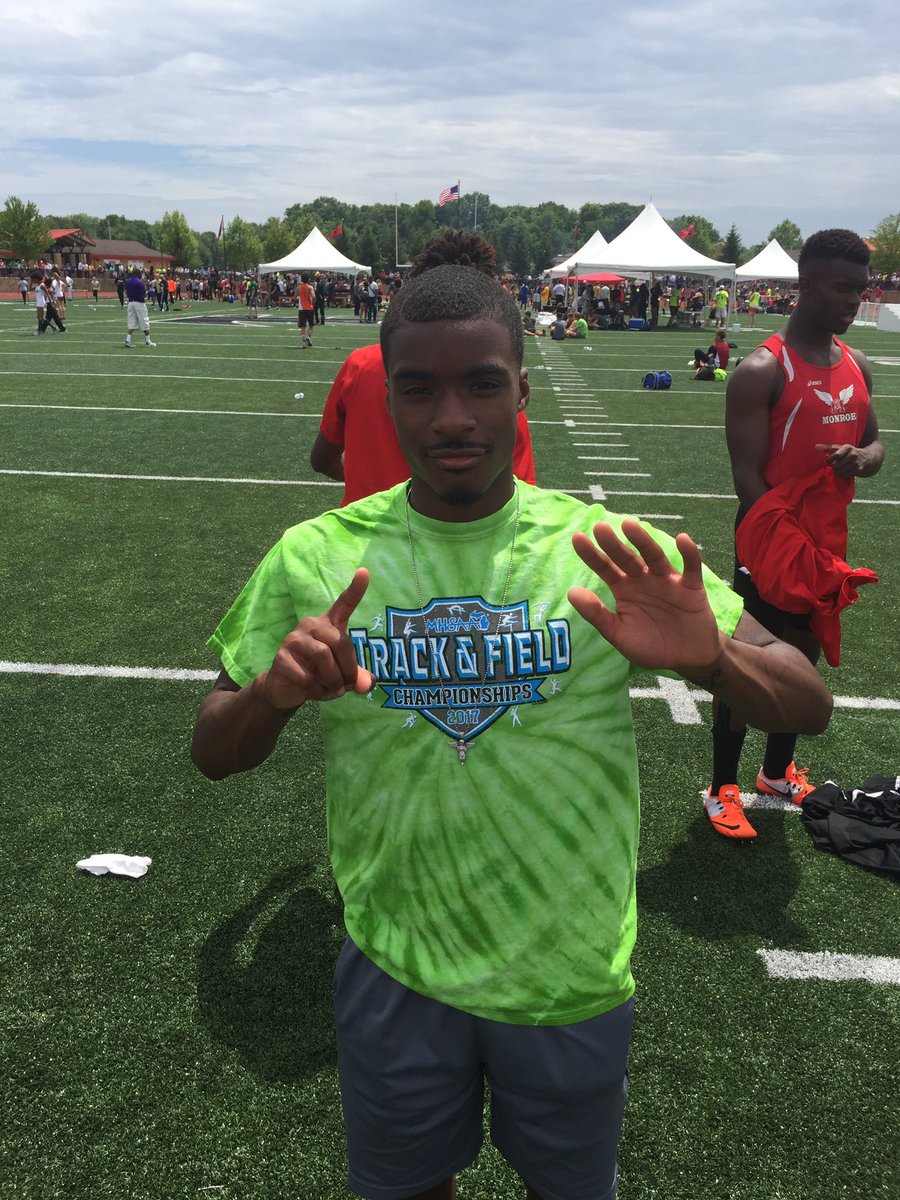 nevola81's tweet photo. Congrats Daz Lawrence @Talentzz_ from WWT for finishing 6th in state D1 high jump and earning all-state!@MIPrepZoneMD @wwtmmackenzie #Titans https://t.co/zxJ0wisKyF