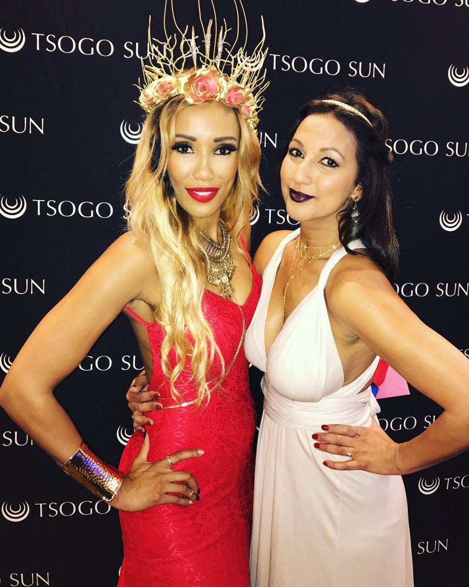 TanyaNefdt's tweet photo. Happy birthday beautiful @LeighAnne_Will ❤️🎉 #LeighAnneBDay #GameofThrones https://t.co/AEEshjUW6L