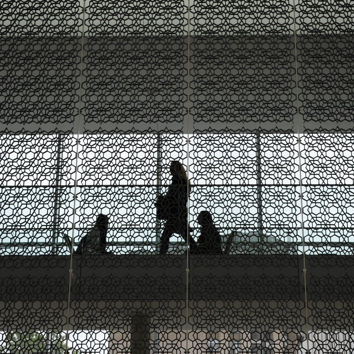オタワいいな على تويتر ドアズ オープン オタワ 日本人建築家槇文彦のデザインしたイズマイリ イママット記念館 イスラム教シーア イズマイリ派の第49代イマーム 最高指導者 アガ カーンによる非宗教施設 前面ガラス張りで光にいつも溢れている建物 オタワいいな على تويتر ドアズ オープン オタワ 日本人建築家槇文彦のデザインしたイズマイリ イママット記念館 イスラム教シーア イズマイリ派の第49代イマーム 最高指導者 アガ カーンによる非宗教施設 前面ガラス張りで光にいつも溢れている建物