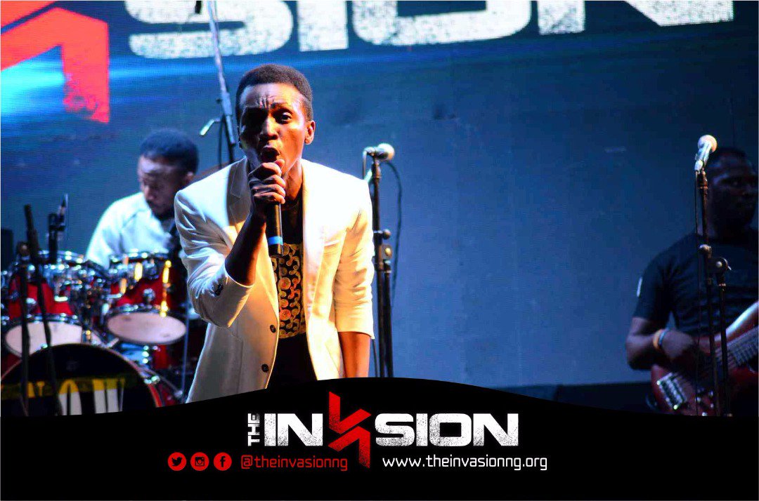 TheInvasionNg's tweet photo. Frank Edwards performance captured the soul in praise. #TheInvasion2017 https://t.co/qqzj4jztu5