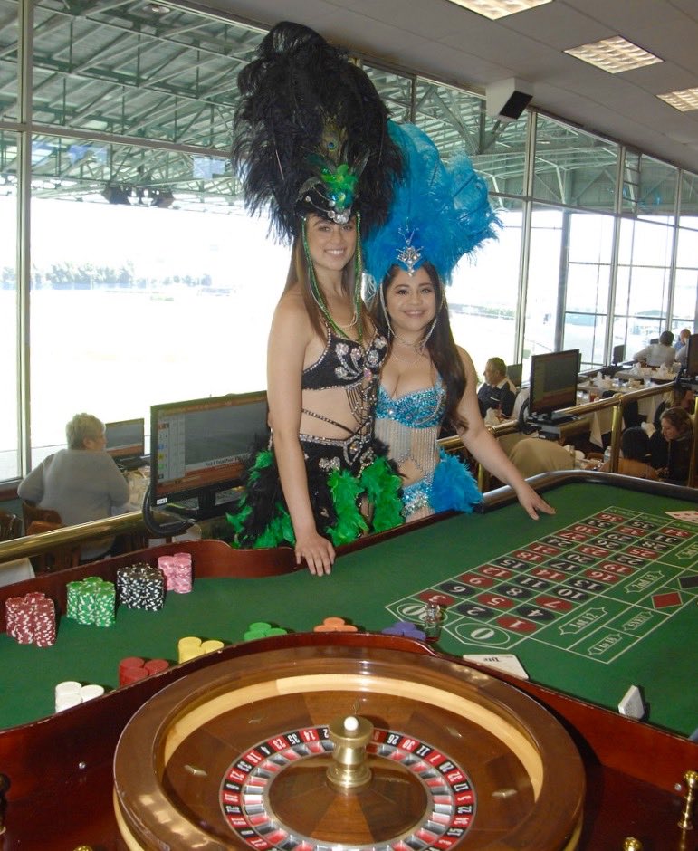 GGFracing's tweet image. Casino party looks awesome by @CM2Tweets. Contact us for all of your upcoming group events: bit.ly/2qNu3RM