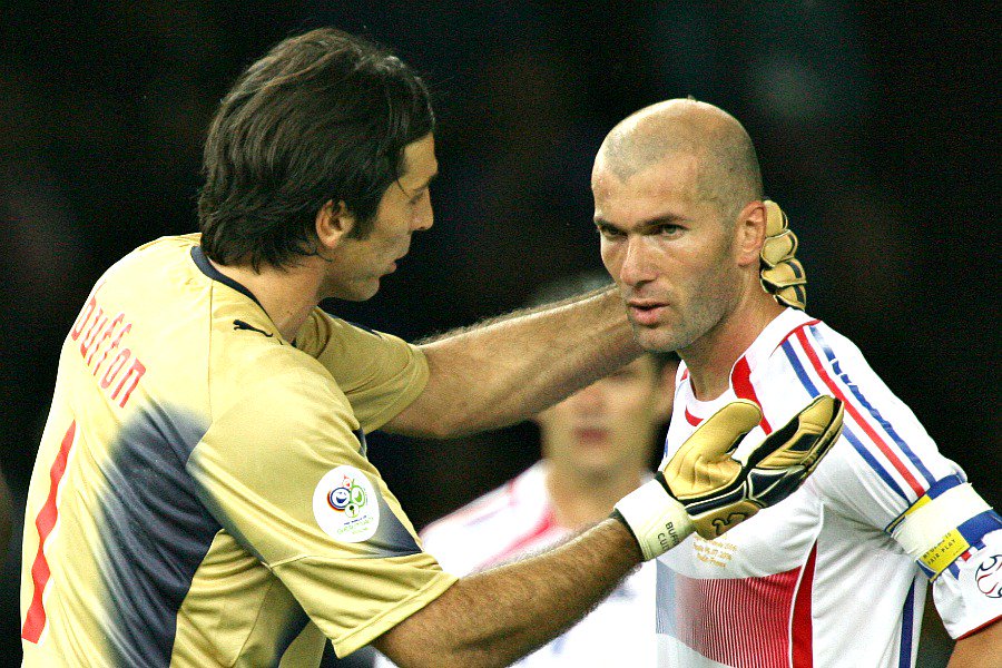 Footballogue's tweet image. [#LDC🏆] La revanche de Zidane 11 ans après...👏