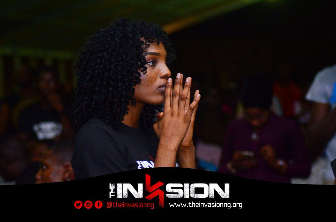 iamsegunfunmi's tweet photo. RT TheInvasionNg: In HIS presence.......#TheInvasion2017 https://t.co/TGxF8Hrnsb
