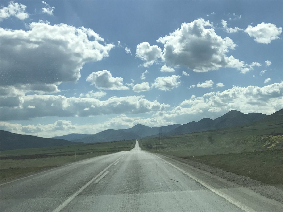 btirnakci's tweet photo. Yürümeye devam et, yol insanı terbiye eder... https://t.co/Dds8X8ASCl