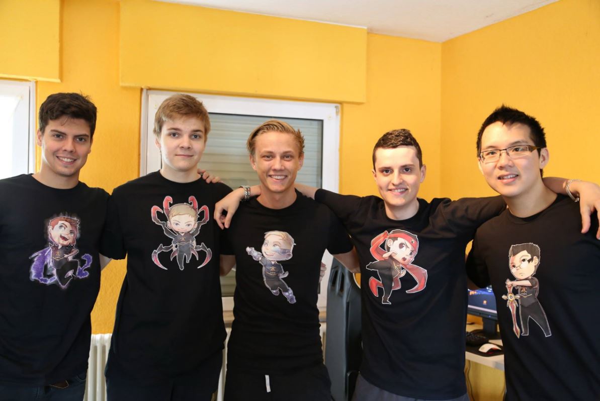 𝓡𝓸𝓼𝓲 tweet media