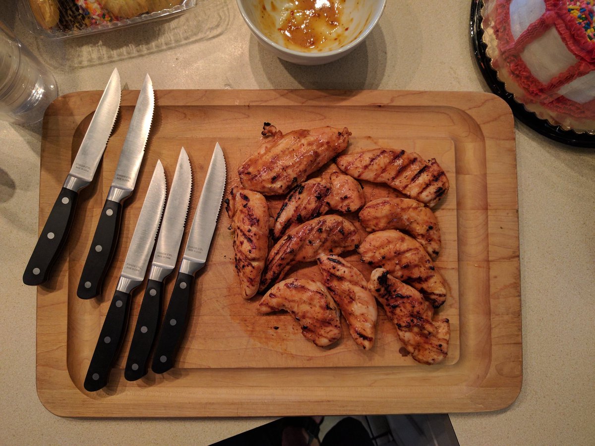 MartinSchamis's tweet photo. BBQ Chicken #nomnom https://t.co/SobYhezUXC