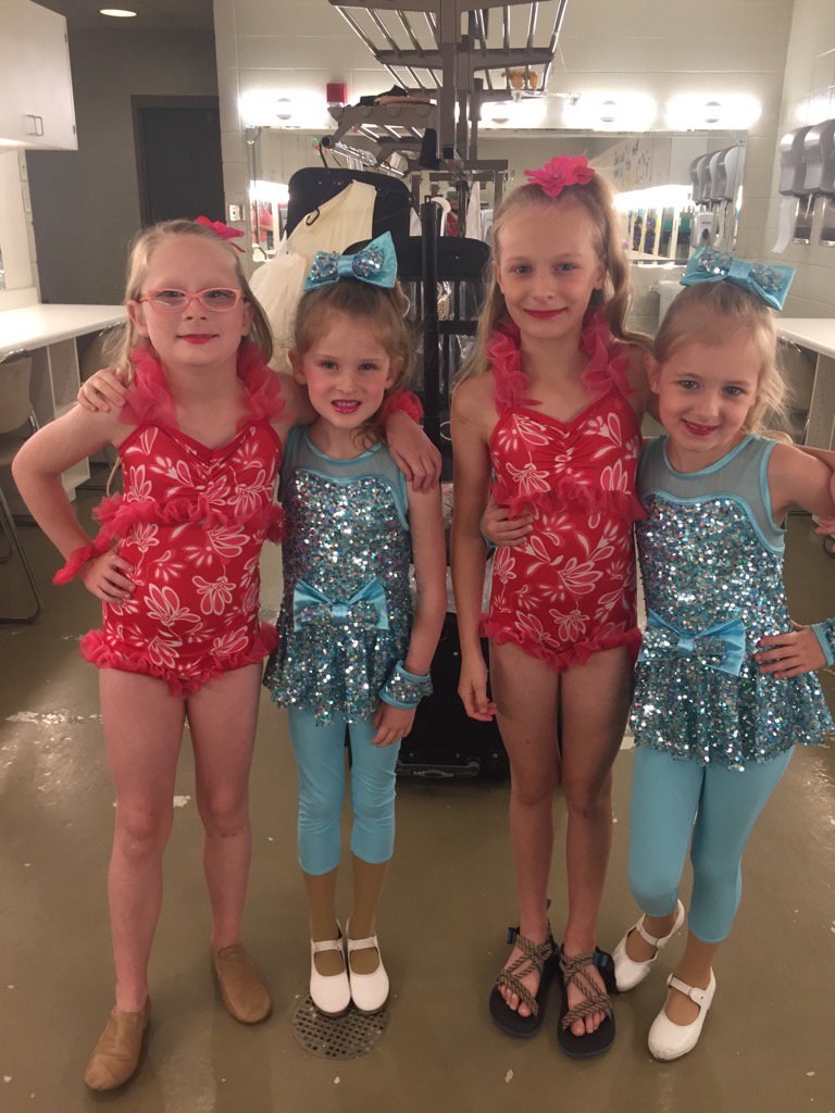 adilocker's tweet photo. Soles Sisters! Good luck Thomas and Dilocker sisters! #solesyear6 https://t.co/ZKes055Mab