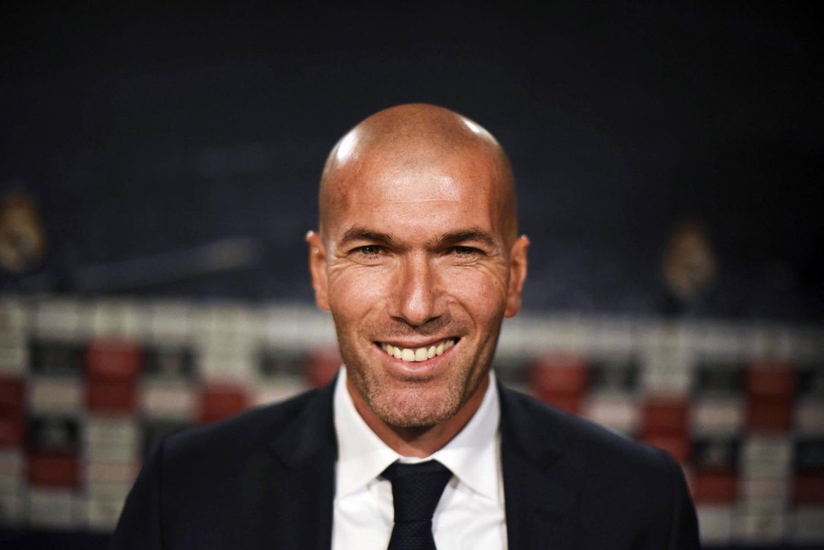 _BeFootball's tweet photo. RT si vous pensez que Zinedine Zidane fait parti des meilleurs entraîneurs au monde ! https://t.co/wx3t1uVJOe