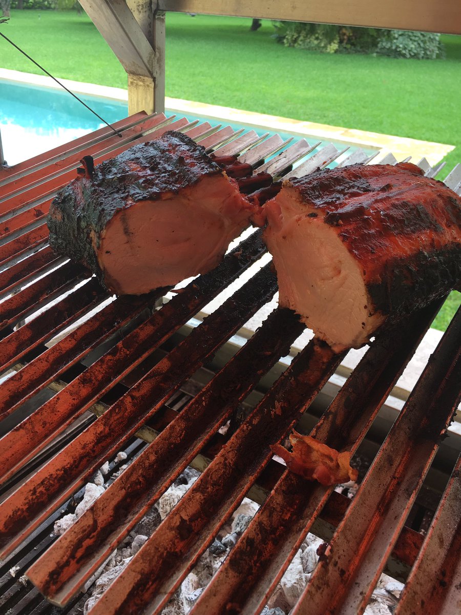 JuanCAlmada's tweet photo. @GordonRamsay Pork Ribs done!! https://t.co/17Lxt3gGzc