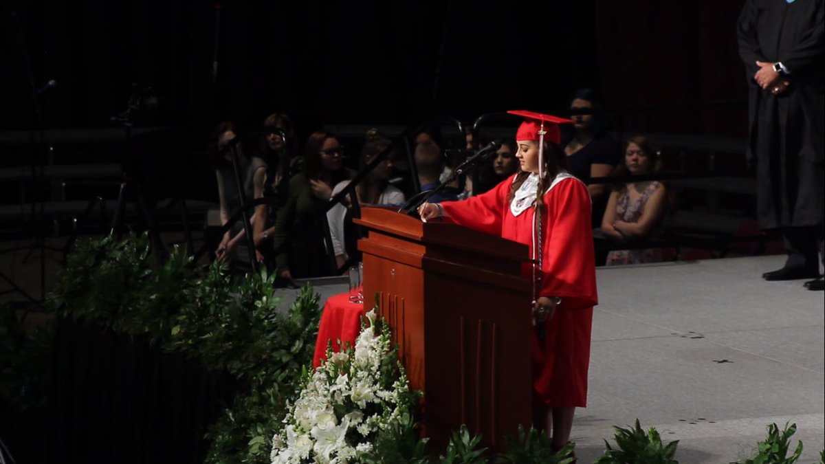 alexis_gach's tweet photo. Such an honor to have been Student Body President and to represent the Pride of Texas. #gocoogs https://t.co/6oLBg7CDQr