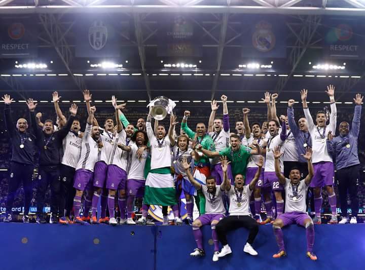 Muhammad2231997's tweet photo. ريال مدريد

الافضل في أوروبا والعالم 😍😍

أبطال الثانية عشر 😍 https://t.co/kaQMC7CBKn