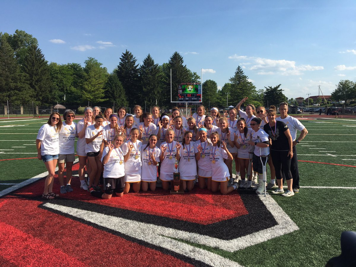 UAGirlsLax2024's tweet photo. And here's your 2017 D1 girls lax state champions @UAGirlsLax2017 
#GoBears #win0more #3peat https://t.co/cKdcKRJHKo
