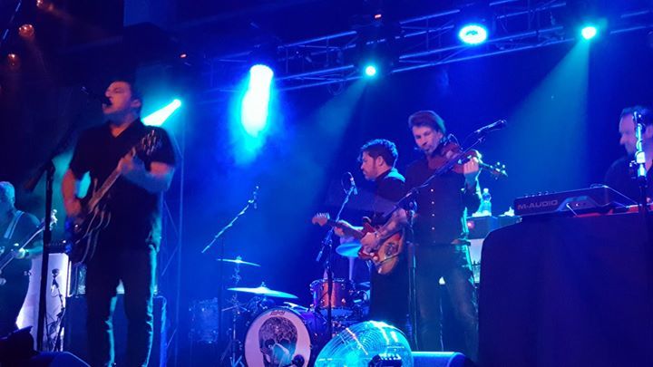 AfterSallon's tweet photo. Partiti!
Rodrigo sul palco
Sallon - Afterhours unofficial
#Afterhours #ahs #rodrigoderasmo #TheAfghanWhigs #specialguests #StayAfter #Z… https://t.co/kaFbMIe0tN