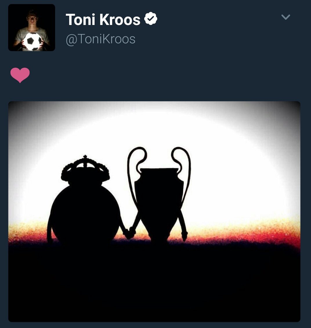 _vampyre_'s tweet photo. @duplaRMCF @ToniKroos Ni kien lo niegue https://t.co/auuerrEO9O