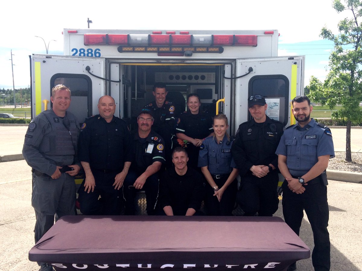 EHS_Alberta's tweet photo. #YourEMS thanks @southcentremall for hosting our #psweek2017 "EMS Fleet Day".Fantastic experience for all our guests today, thank you again! https://t.co/loeRSZ4WOB