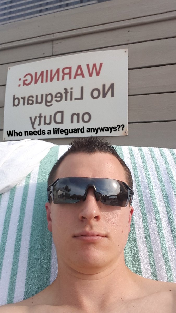 petersm22's tweet photo. Catching some rays after a day of meetings #FMSexy #sunshinedays https://t.co/vyWlrETFn1