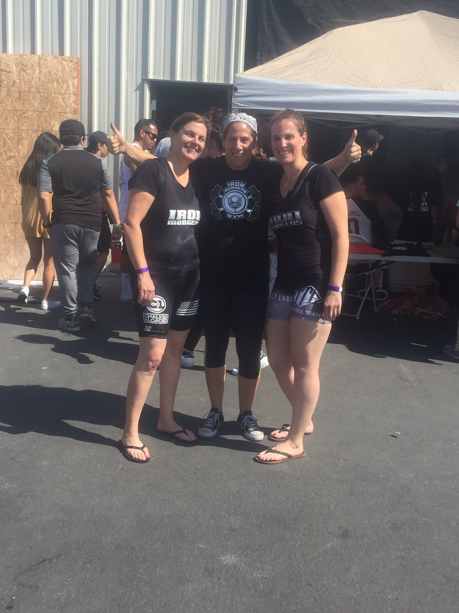 PR's all day! Solid finish for these two! #powerlifting #uspapower #smashweightopen #500club