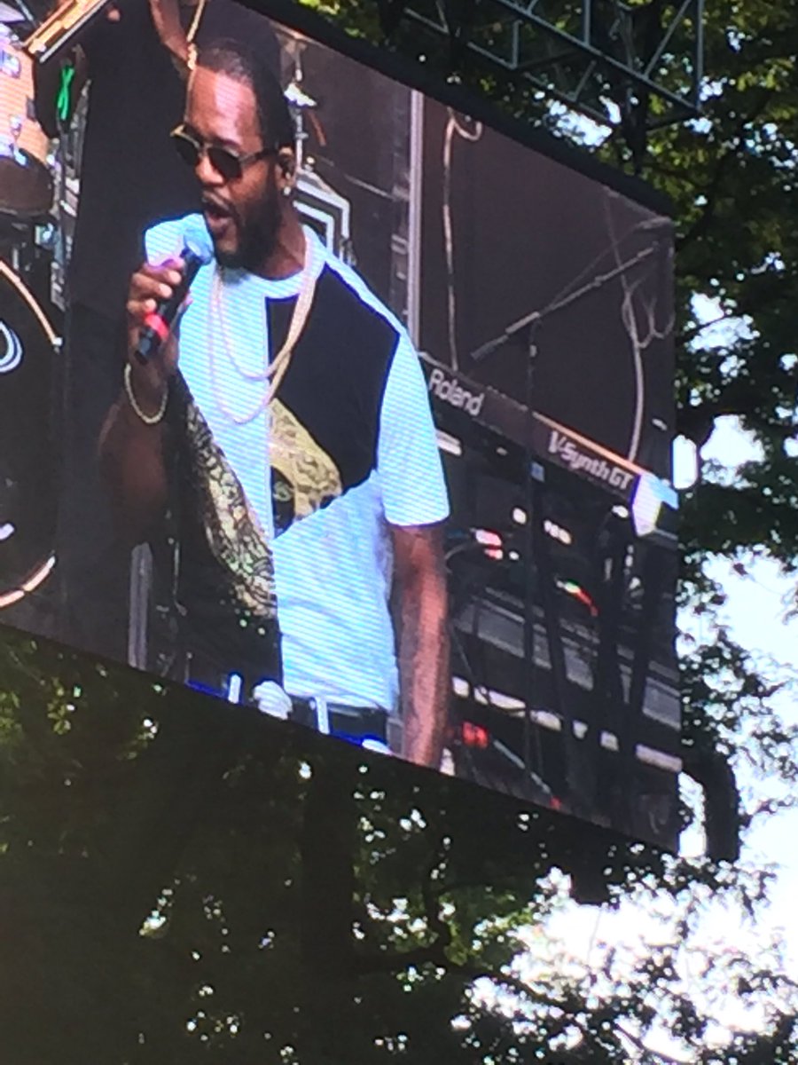blmayes83's tweet photo. Jamming with @Jaheim #CapJazzMPP #capitaljazzfest2017 https://t.co/zhlBmOPobf