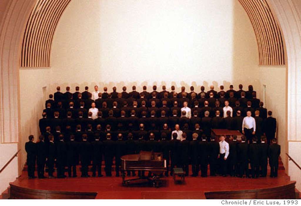CREGS_SF's tweet photo. A quarter-century after the start of the AIDS epidemic, SF Gay Men's Chorus has suffered the deaths of 257 members https://t.co/CdHQyMWPW5 https://t.co/t76c39RGvz