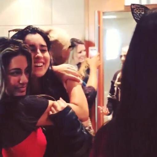 dinallybear's tweet photo. #RomeoPlay5HDOWN #MostRequestedLive https://t.co/iu3ErsgXEq