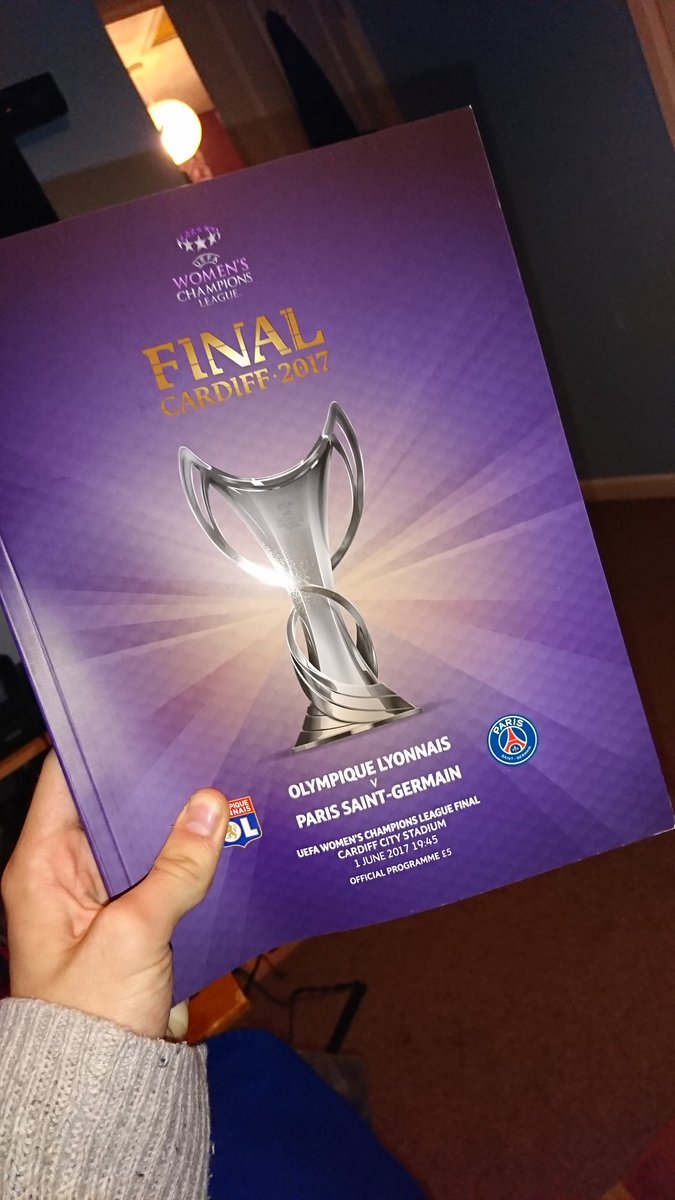 Dan_Howell_99's tweet photo. The women's champions league final programme looks lush with flash on! #cardiff2017 https://t.co/sODrzxS3LA
