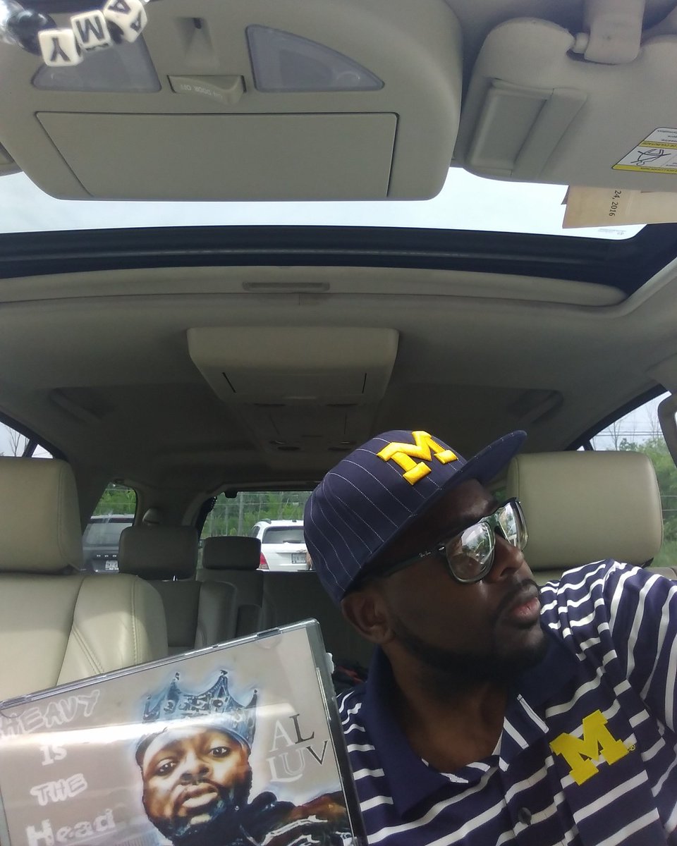 AL_Luvv's tweet image. I'm out here wit it! $10 hard copies! #specialdelivery #AlLuv #hiphopsfinest #independent #ilovemusic #hiphophead  #HeavyistheHead