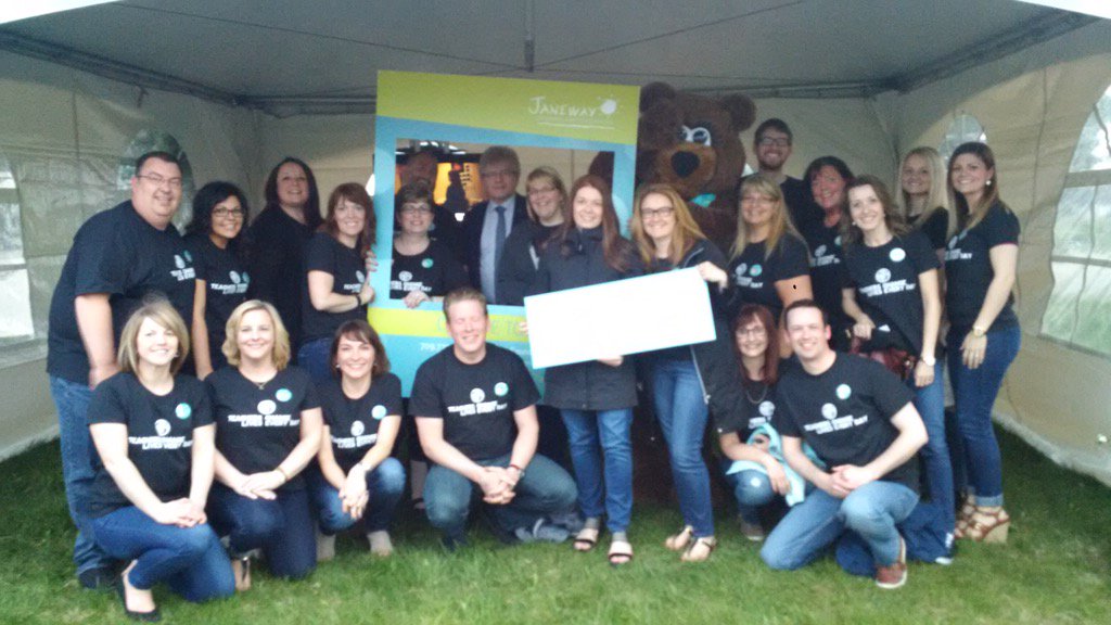 NLTeachersAssoc's tweet photo. Great group of teacher volunteers for the Janeway Telethon. Enjoy the rest of your Saturday night. https://t.co/GEluFlv8CD