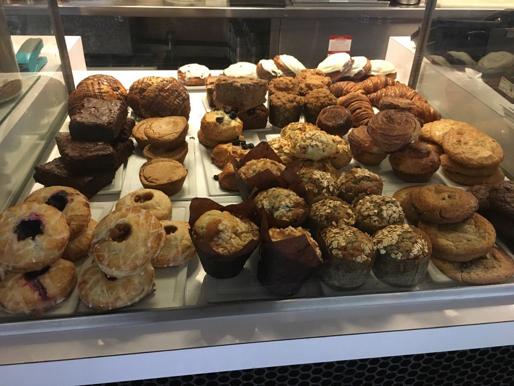 JoesRestaurant's tweet photo. Ready for you @rudyandhudson 1/2 off on break pastries at night https://t.co/ngZO7g7mjE