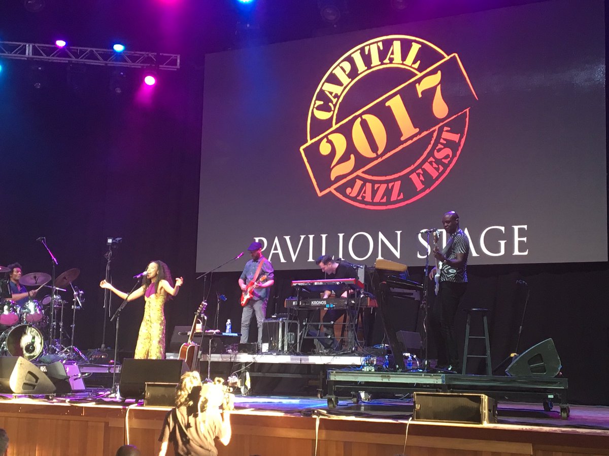 MerriweatherPP's tweet photo. Letting our hair down with @CorinneBRae #CapJazzMPP https://t.co/SCMvEkWyNs