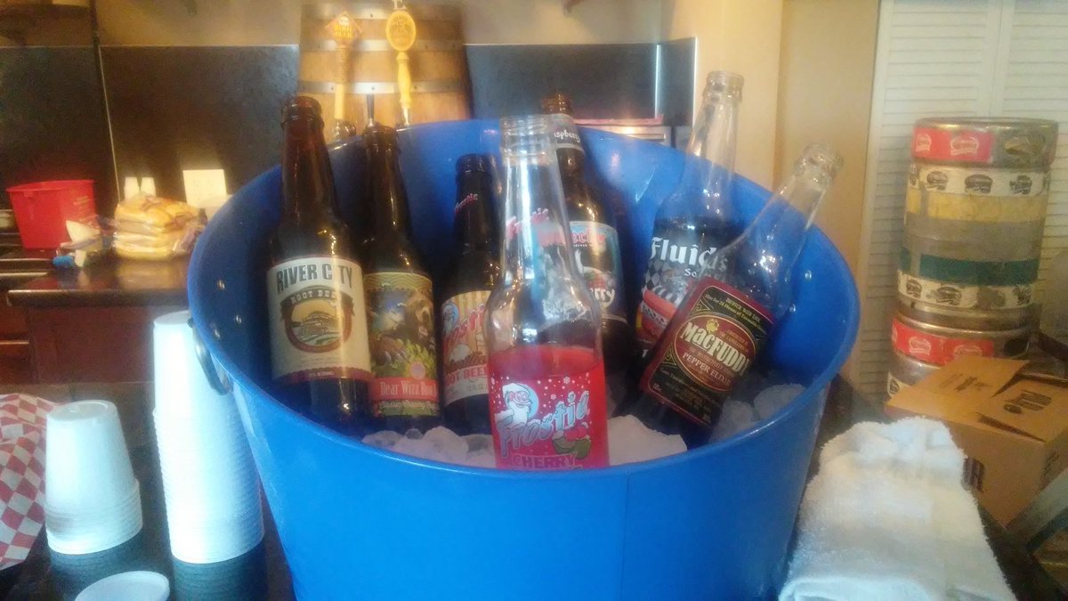 ChugsRootbeer's tweet image. New batch up for the #rootbeer tasting! #Lynnwood #soda #free #SmallBiz