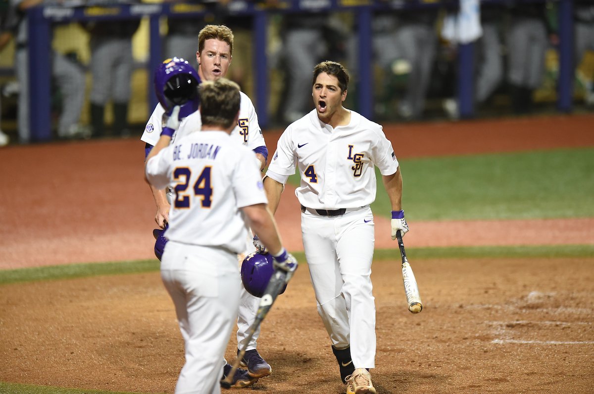 LSUbaseball's tweet photo. TIGERS WIN! TIGERS WIN! LSU defeats SLU, 11-6, to advance to Sunday’s regional championship at 8 p.m. CT at The Box! https://t.co/fdswdbCN7d