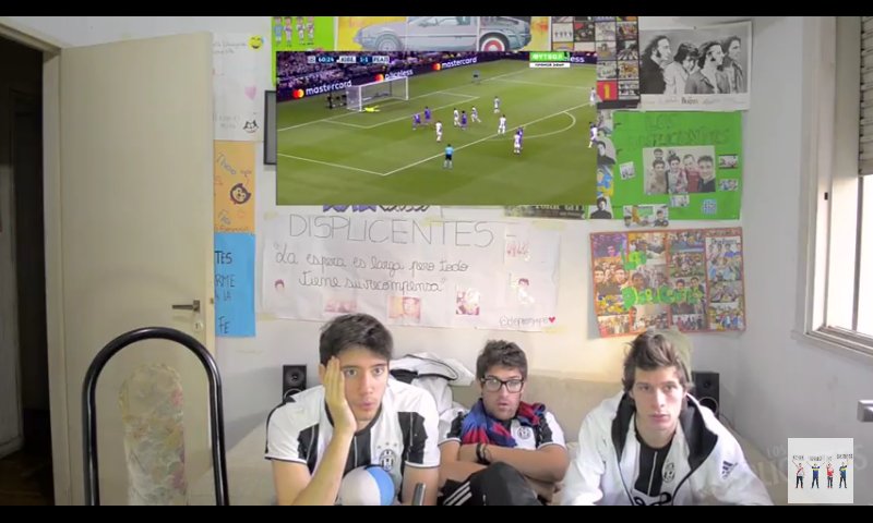 MiqueasGaleano0's tweet photo. JAJAJAJA los tres viendo como entraba la pelota de casemiro jaja no lo podian creer y facu en el baño jajaja. 😂😂😂
#SorteoDisplis https://t.co/FIPoWAVzWp