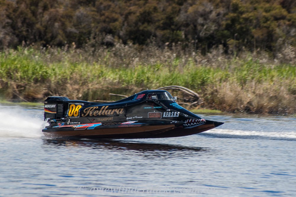 avfinderdarkly's tweet photo. Just touching. Panning for fast subjects in #photography  https://t.co/zy2sHBiZWL #SNRTG  #500pxrtg #PintoFotografía #dailyphoto https://t.co/YtP3AQoXaL