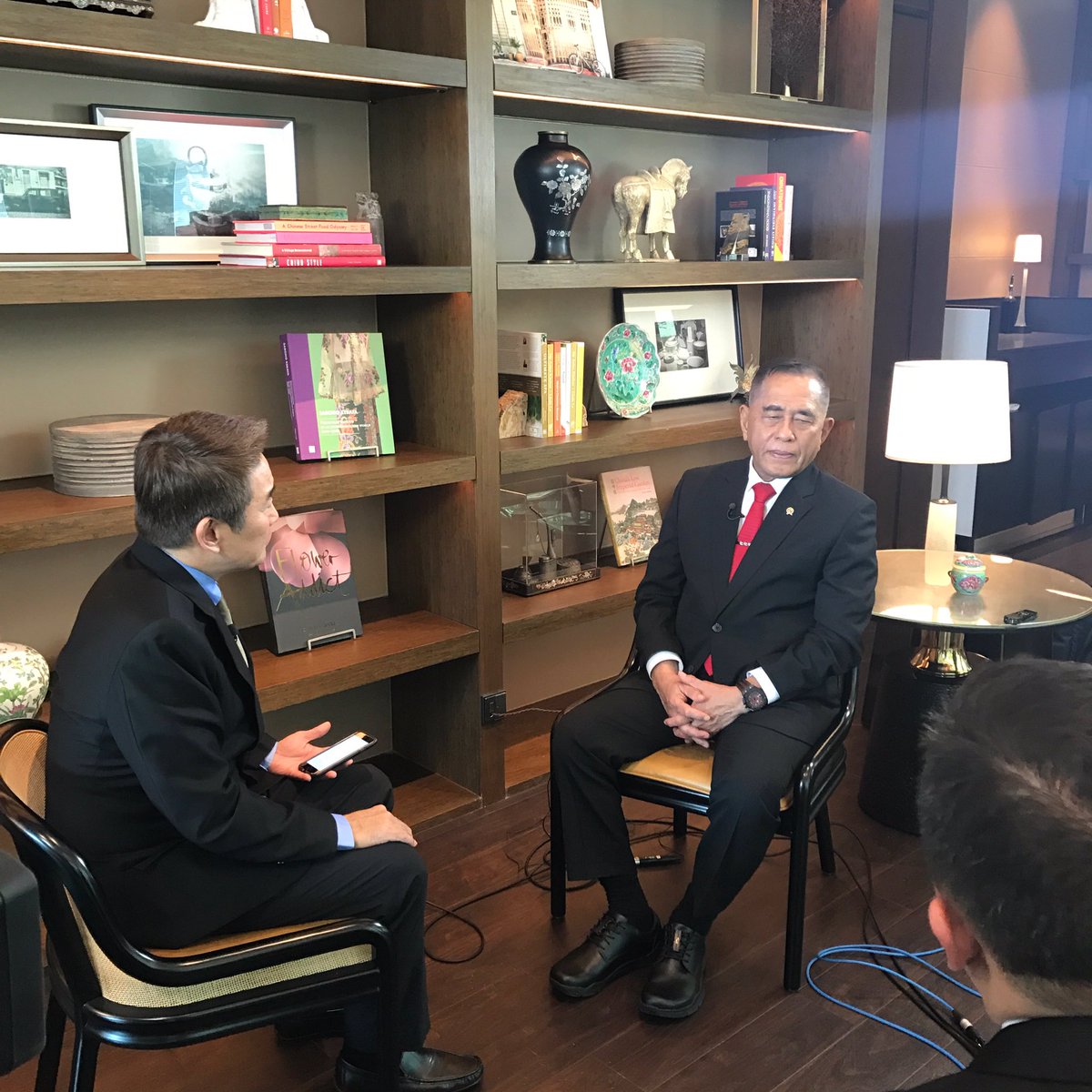 MartinSoong's tweet photo. #Shangri-LaDialogue: #ID DefMin #Ryamizard: condemns #London attacks, terror fight #1 priority, foreign assistance not necessary. @CNBCi https://t.co/eVH5oYUvyZ