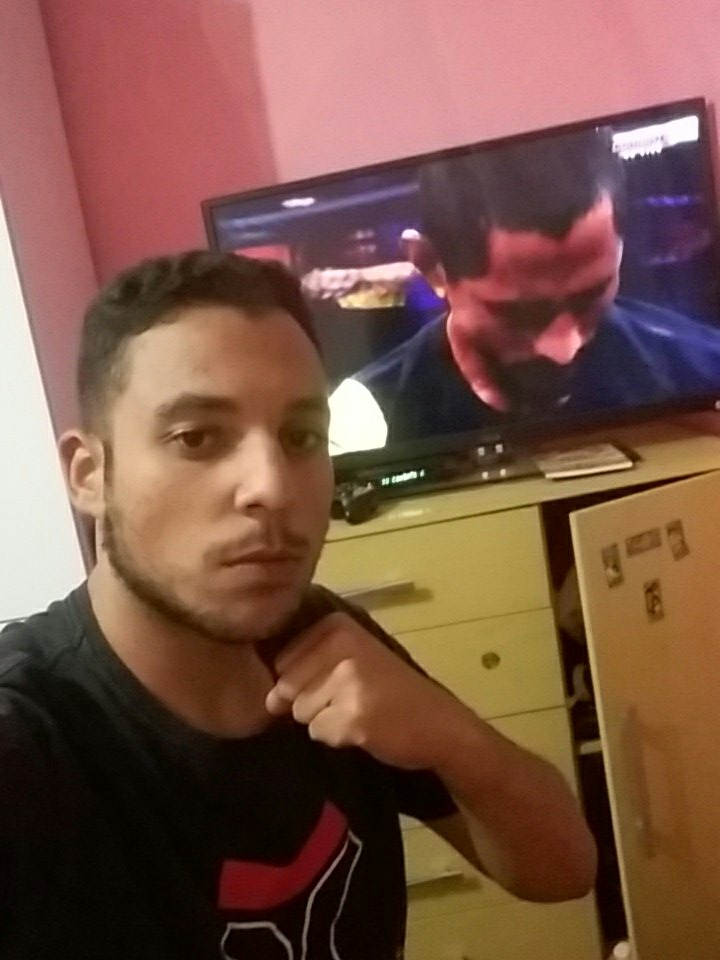 JooPedr89770983's tweet photo. Hoje é o dia de unificar esse cinturão, só pode existir um campeão e é José Aldo o dono desse título...
#ufc212nocombate #pracimadeleAldo https://t.co/jT36IZlV2l