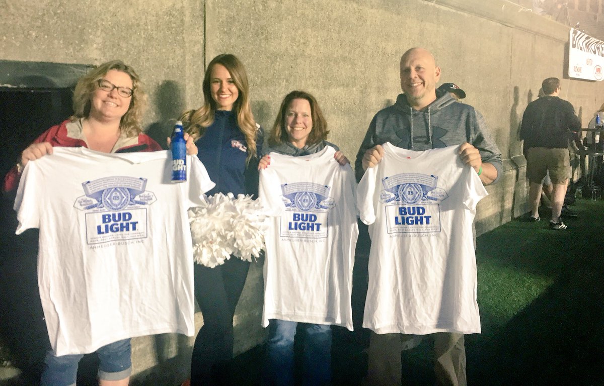 PLLCannons's tweet photo. Congrats to our @budlight #thirstrow winners tonight! Enjoy that seat upgrade! https://t.co/njy36hi1iQ
