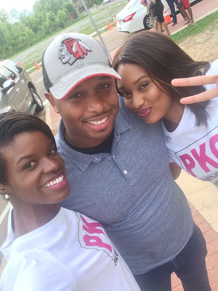 vcbrinkley's tweet photo. @Marcus__Hunter is a parent too! #JABJ @LFluker_WJTV #pkg @PKGrinding https://t.co/fXn7GJLUXg