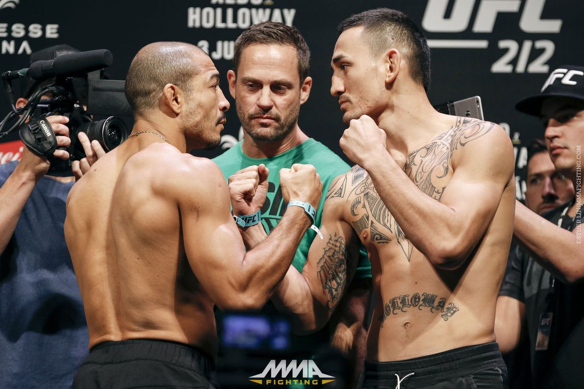 AbeSmathers's tweet photo. UFC 212: Aldo vs Holloway https://t.co/JywKefERLH
https://t.co/my3L8XaAJI 

#RealMadrid #MostRequestedLive #BoroughMarket #Vauxhall https://t.co/Ec2tXn7SJn