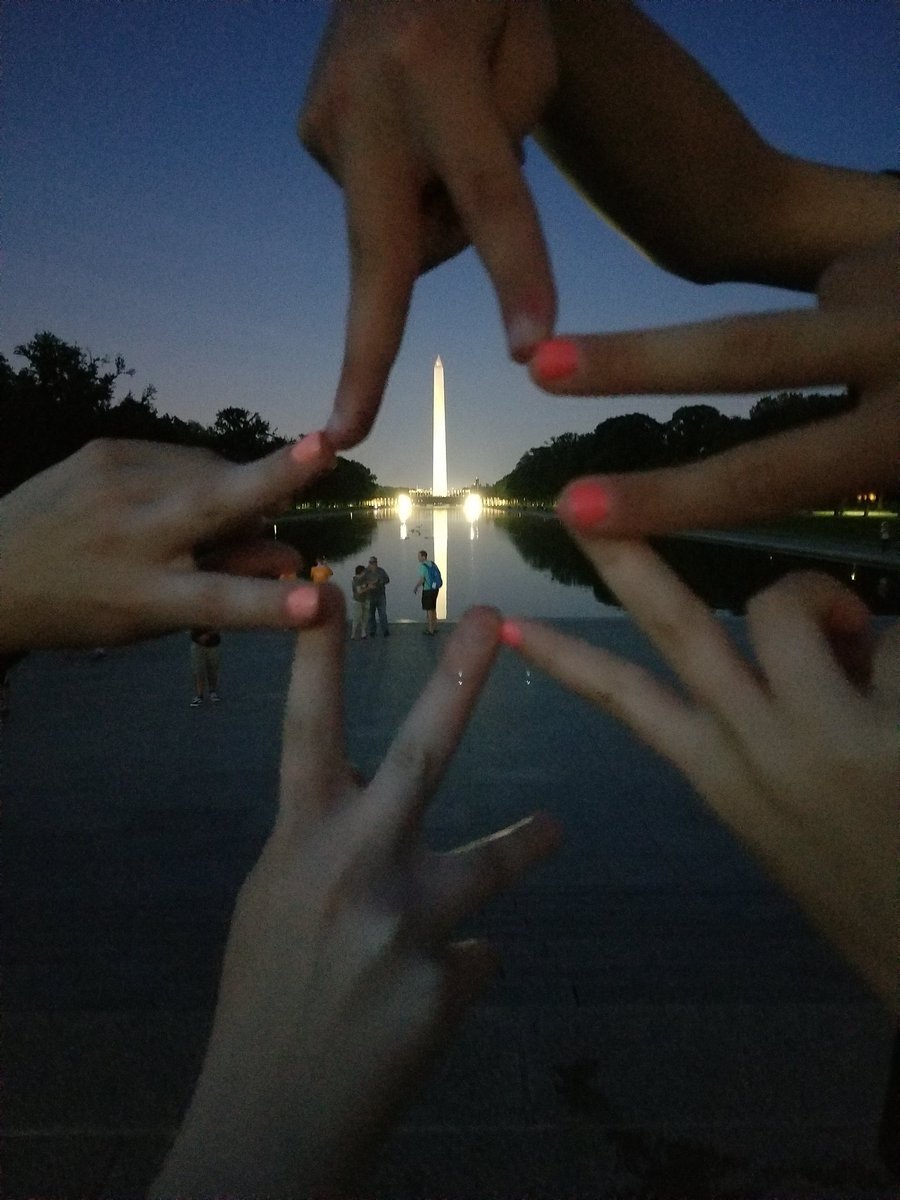 SkibstedNick's tweet photo. #washingtonmonument #traveldc #wcindc #worldclassrooms https://t.co/oixKdjBbap