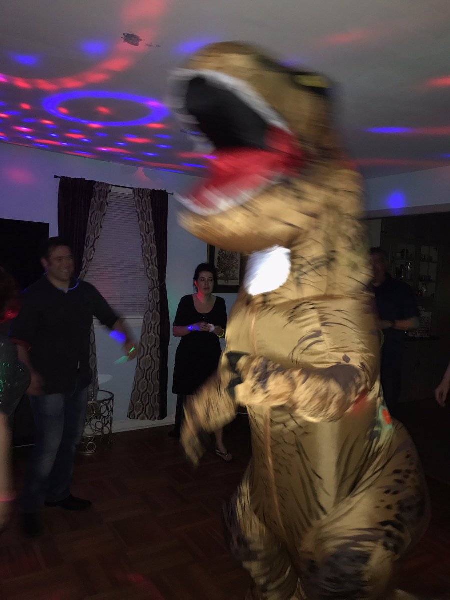 BabyYodasOCD's tweet image. #partysaurusrex