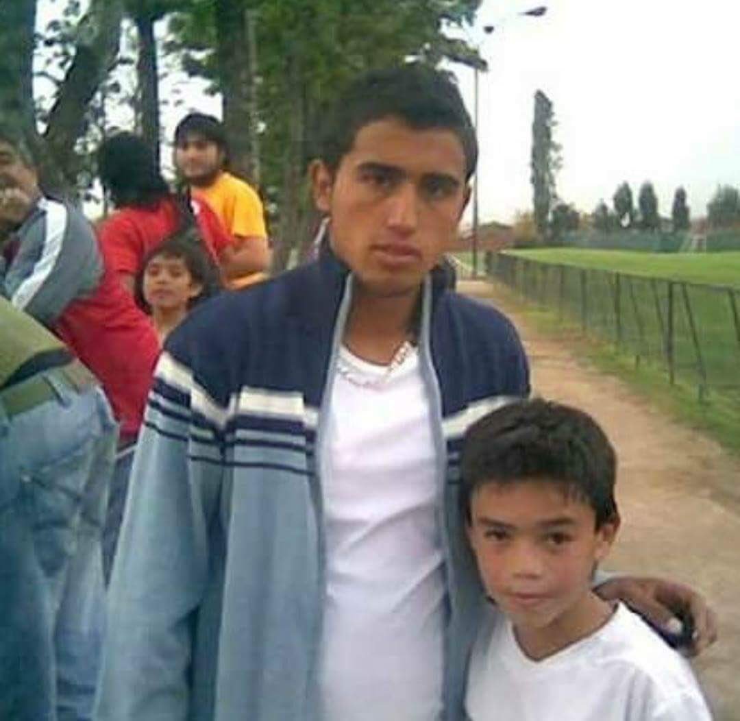 pedrofmcortes's tweet photo. Esto es lo lindo del fútbol de idolo a compañero @kingarturo23 Gabriel Suazo https://t.co/6xcCLCiuMR