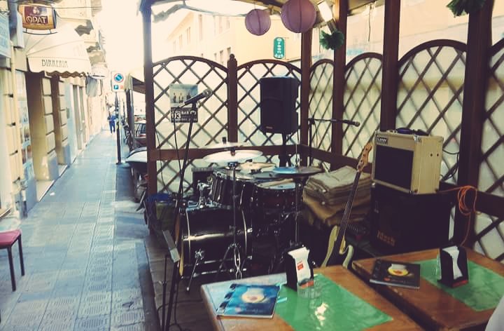 LuciDaCrash's tweet photo. È stata una serata intensissima. Grazie di cuore! #PRS #guitar #fender #tamadrum #music #Band #laney @laneyamps https://t.co/Iqf3iyF99x