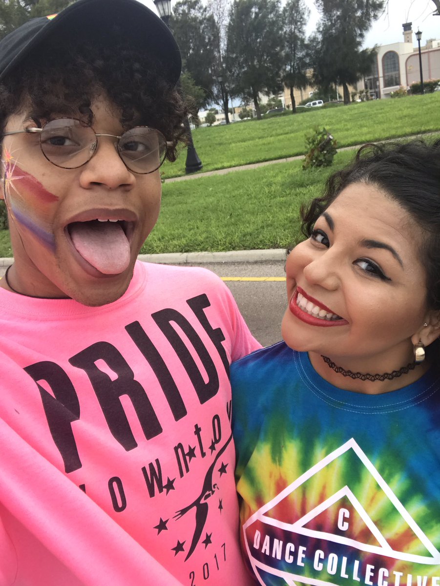 jenni_xvx's tweet photo. Today was dope #pride2017 #pridecc https://t.co/6svm4x1on2