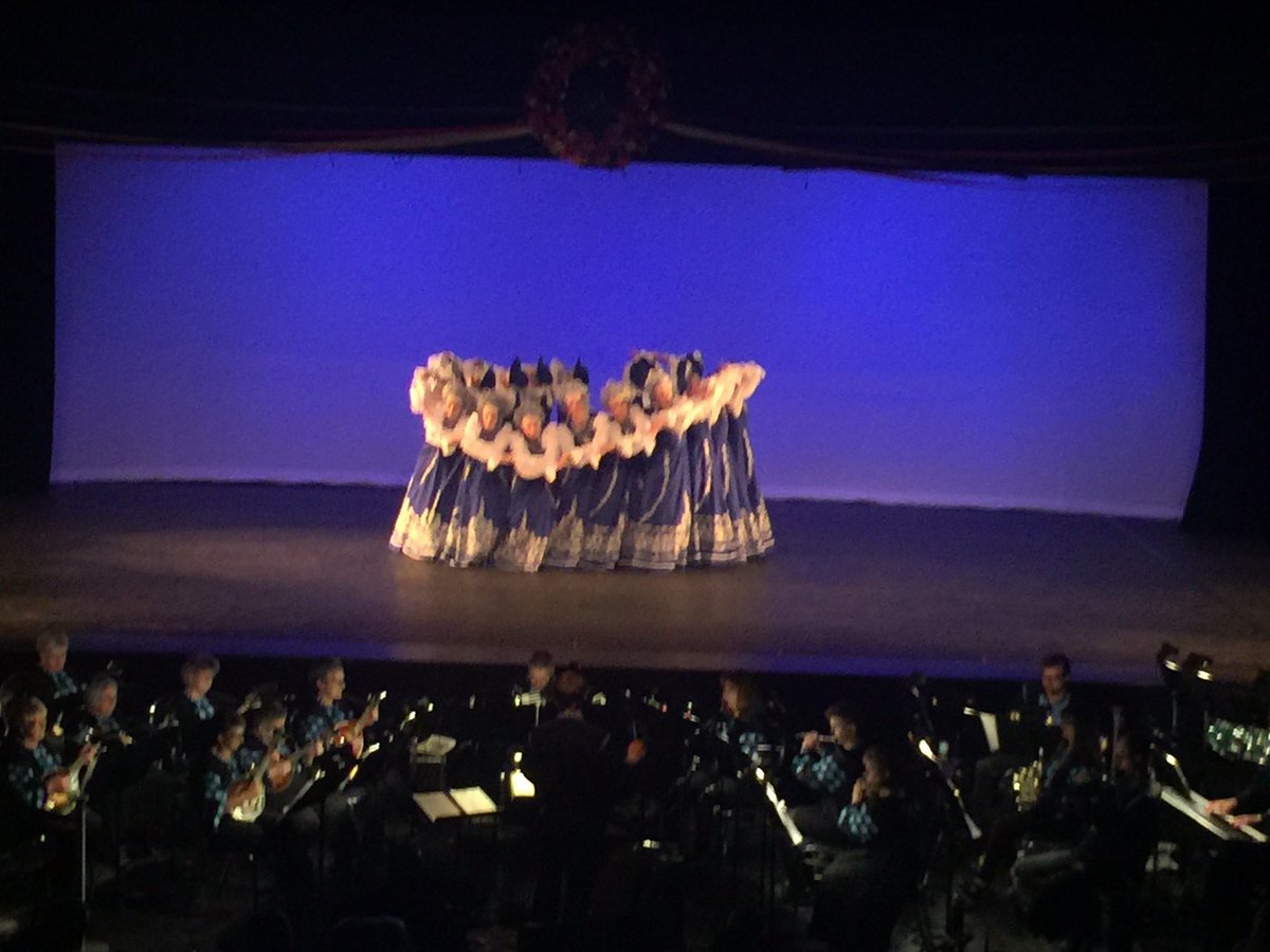 PoltavaYQR's tweet photo. The sights and sounds of the Poltava Pavilion. https://t.co/45e7PgubmY