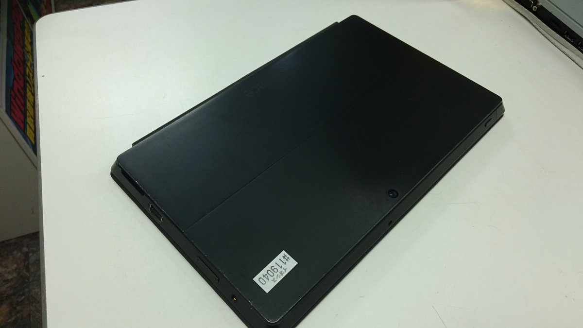 iosys_nagoya's tweet image. #SurfacePro2 の39,800円の方が
予約キャンセルが出たため一台フリー在庫が出ました！！

今がチャンスですよ！！！