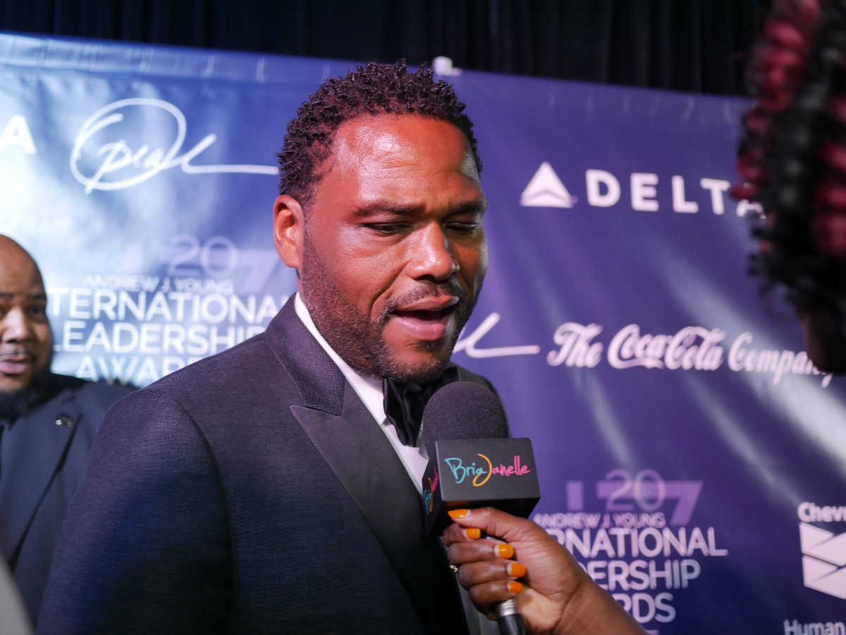 StateFarmArena's tweet photo. A look at tonight's red carpet at @AjyLead awards! #AJYLEAD https://t.co/0v5CW2Yff6